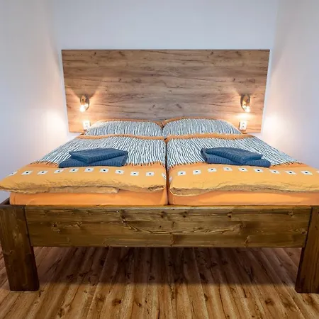 A Vinarstvi Vyskocil Strachotin